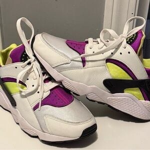 Women’s Nike Air Huarache Run     Magenta, White, Yellow